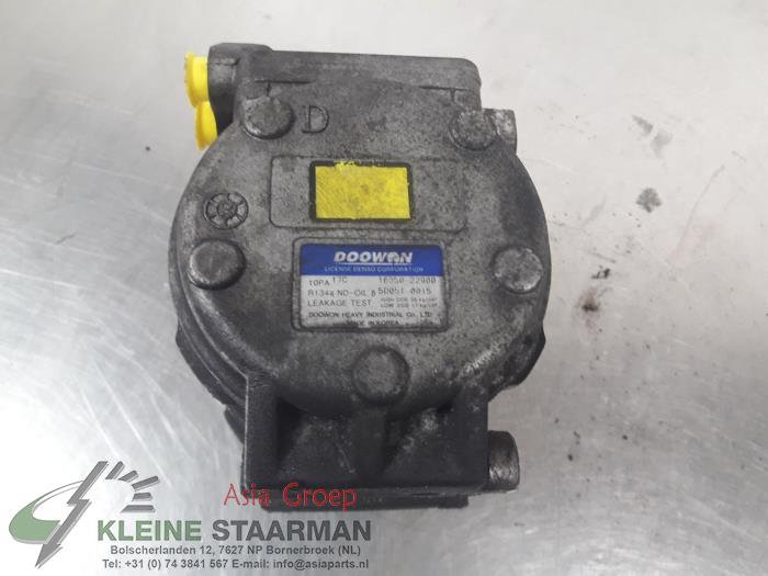 Luftkonditioneringspump från en Kia Cerato 2.0 CRDi 16V 2006