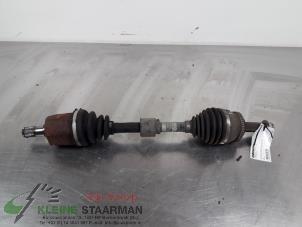 Używane Os napedowa lewy przód Kia Pro cee'd (EDB3) 1.6 CRDi 16V Cena € 45,00 Procedura marży oferowane przez Kleine Staarman B.V. Autodemontage