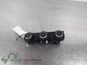 Używane Panel sterowania nagrzewnicy Kia Pro cee'd (EDB3) 1.6 CRDi 16V Cena na żądanie oferowane przez Kleine Staarman B.V. Autodemontage