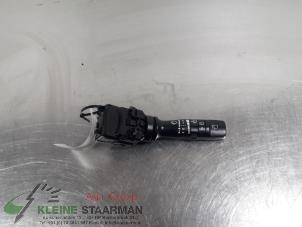 Używane Przelacznik wycieraczki Kia Pro cee'd (EDB3) 1.6 CRDi 16V Cena na żądanie oferowane przez Kleine Staarman B.V. Autodemontage