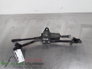 Używane Silnik wycieraczek przednich Kia Pro cee'd (EDB3) 1.6 CRDi 16V Cena € 62,50 Procedura marży oferowane przez Kleine Staarman B.V. Autodemontage