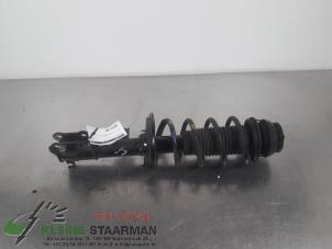 Używane Amortyzator lewy przód Kia Picanto (TA) 1.0 12V Cena € 50,00 Procedura marży oferowane przez Kleine Staarman B.V. Autodemontage