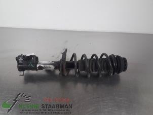 Używane Amortyzator lewy przód Kia Picanto (TA) 1.0 12V Cena € 50,00 Procedura marży oferowane przez Kleine Staarman B.V. Autodemontage