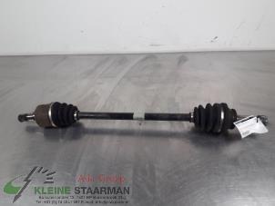 Gebruikte Steekas links-achter Hyundai Santa Fe II (CM) 2.7 V6 24V 4x4 Prijs € 45,00 Margeregeling aangeboden door Kleine Staarman B.V. Autodemontage