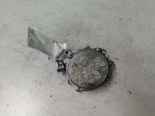 Używane Pompa prózniowa wspomagania hamulców Volkswagen Polo V (6R) 1.2 TDI 12V BlueMotion Cena € 54,45 Z VAT oferowane przez Autosloperij de Turk