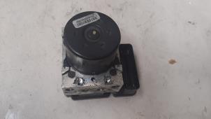 Gebruikte ABS Pomp Chrysler 300 C 3.0 CRD V6 24V Prijs € 163,35 Inclusief btw aangeboden door Autosloperij de Turk