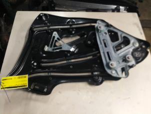 Gebruikte Ruitmechaniek 2Deurs rechts-achter Mercedes CLK (R209) 1.8 200 K 16V Prijs € 43,56 Inclusief btw aangeboden door Autosloperij de Turk