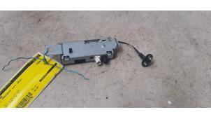 Begagnade Antenn Opel Insignia Country Tourer 2.0 CDTI 16V 120 ecoFLEX Pris € 21,78 Inklusive moms erbjuds av Autosloperij de Turk