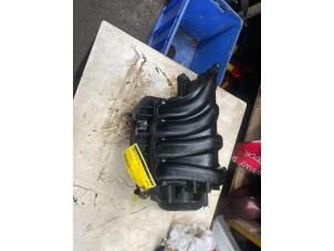 Begagnade Insugsrör Hyundai i30 (FD) 1.4 CVVT 16V Pris € 65,34 Inklusive moms erbjuds av Autosloperij de Turk