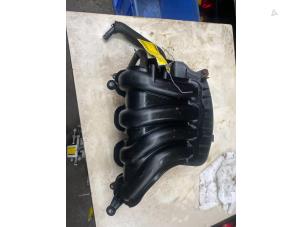 Begagnade Insugsrör Hyundai i30 (FD) 1.4 CVVT 16V Pris € 65,34 Inklusive moms erbjuds av Autosloperij de Turk