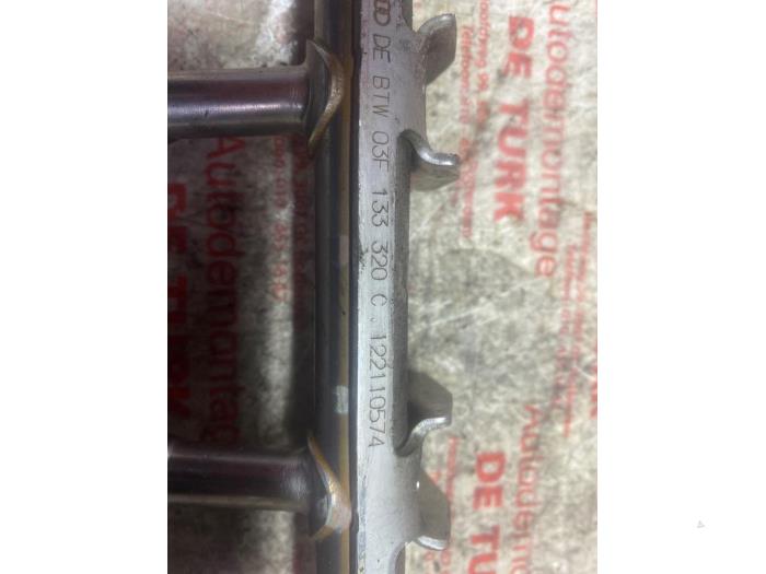 Bränsleinsprutningsmunstycke från en Skoda Fabia II (5J) 1.2 TSI 2012