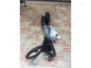 Begagnade Främre bältesspänne, mitten Kia Picanto (TA) 1.0 12V Pris € 54,45 Inklusive moms erbjuds av Autosloperij de Turk