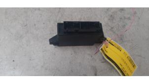 Begagnade Modul (diverse) Peugeot 207 CC (WB) 1.6 16V Pris € 54,45 Inklusive moms erbjuds av Autosloperij de Turk