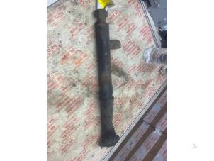 Używane Amortyzator prawy tyl Mercedes C (W204) 2.2 C-250 CDI 16V BlueEFFICIENCY Cena € 54,45 Z VAT oferowane przez Autosloperij de Turk