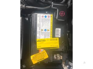 Begagnade Batteri Kia Rio III (UB) 1.4 CVVT 16V Pris € 65,34 Inklusive moms erbjuds av Autosloperij de Turk