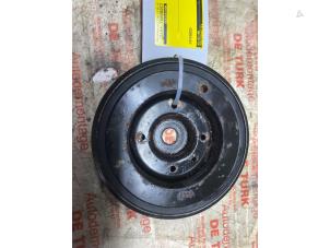 Gebruikte Krukas Poelie Audi A5 Cabrio (8F7) 2.0 TFSI 16V Prijs € 21,78 Inclusief btw aangeboden door Autosloperij de Turk