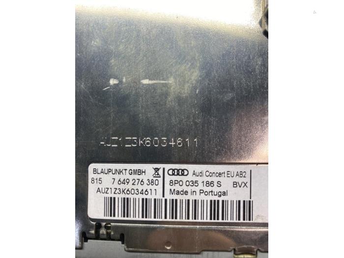 Radioodtwarzacz CD z Audi A3 Cabriolet (8P7) 1.2 TFSI 2010