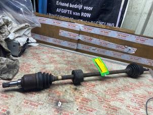 Używane Os napedowa prawy przód Fiat Grande Punto (199) 1.4 16V Cena € 26,62 Z VAT oferowane przez Autosloperij de Turk