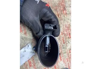 Gebruikte Luchthoeveelheidsmeter Citroen C4 Picasso (UD/UE/UF) 1.8 16V Prijs € 38,72 Inclusief btw aangeboden door Autosloperij de Turk