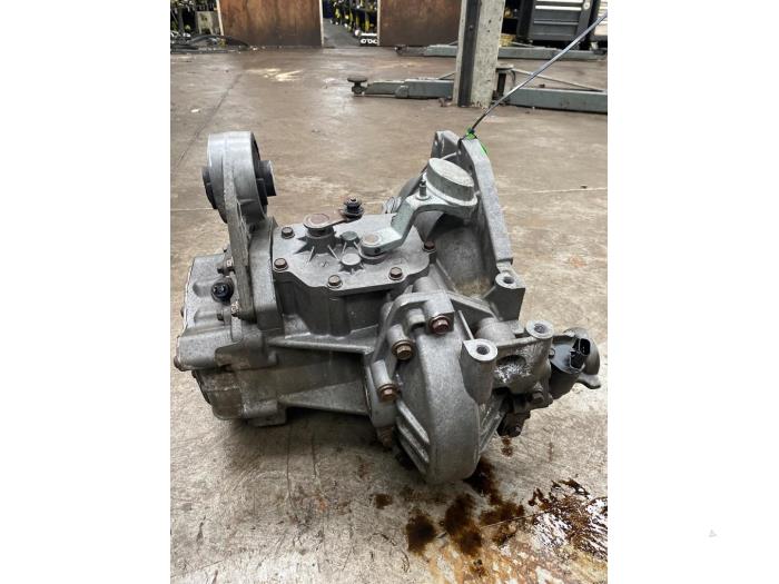 Växellåda från en Chrysler Voyager/Grand Voyager (RG/RS) 2.8 CRD 16V Autom. 2005