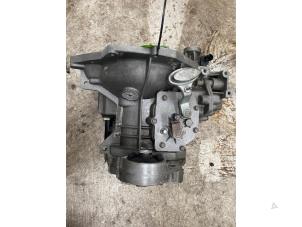 Gebruikte Versnellingsbak Chrysler Voyager/Grand Voyager (RG/RS) 2.8 CRD 16V Autom. Prijs € 272,25 Inclusief btw aangeboden door Autosloperij de Turk