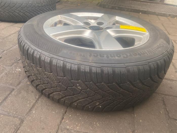 Zestaw felg sportowych + opony zimowe z Audi A3 Cabriolet (8P7) 1.8 TFSI 16V 2009