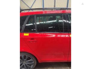 Gebruikte Portier 4Deurs rechts-achter Skoda Fabia II Combi 1.4 TSI 16V RS Prijs € 54,45 Inclusief btw aangeboden door Autosloperij de Turk