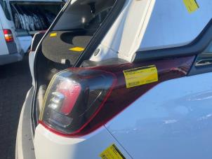 Gebruikte Achterlicht rechts Opel Crossland (X) 1.2 12V Euro 6 Prijs € 32,67 Inclusief btw aangeboden door Autosloperij de Turk