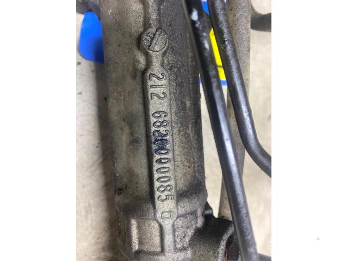 Styrbox från en Peugeot 206 (2A/C/H/J/S) 1.6 16V 2005