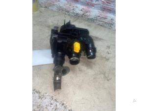 Begagnade Termostathus Peugeot 308 (L3/L8/LB/LH/LP) 1.2 12V e-THP PureTech 110 Pris € 38,72 Inklusive moms erbjuds av Autosloperij de Turk