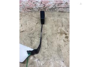 Begagnade Främre bältesspänne, höger Seat Altea XL (5P5) 1.8 TFSI 16V Pris € 21,78 Inklusive moms erbjuds av Autosloperij de Turk