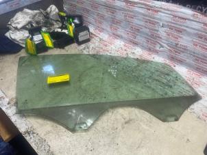 Begagnade Dörrfönster, 4-dörrars, höger fram Volkswagen Polo V (6R) 1.2 12V Pris € 26,62 Inklusive moms erbjuds av Autosloperij de Turk