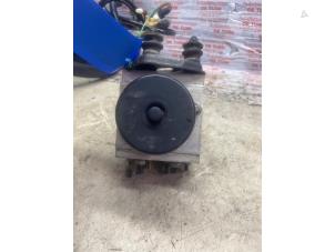 Gebruikte ABS Pomp Volkswagen Passat (3C2) 1.6 FSI 16V Prijs € 87,12 Inclusief btw aangeboden door Autosloperij de Turk