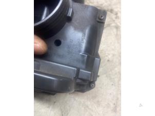 Gebruikte Gasklephuis Peugeot 207/207+ (WA/WC/WM) 1.6 16V VTi Prijs € 38,72 Inclusief btw aangeboden door Autosloperij de Turk