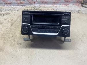 Gebruikte Radio CD Speler Nissan Juke (F15) 1.2 DIG-T 16V Prijs € 84,70 Inclusief btw aangeboden door Autosloperij de Turk