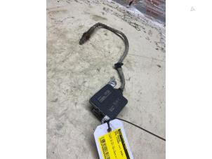 Begagnade NOx-sensor Opel Vivaro 2.0 CDTI 122 Pris € 84,70 Inklusive moms erbjuds av Autosloperij de Turk