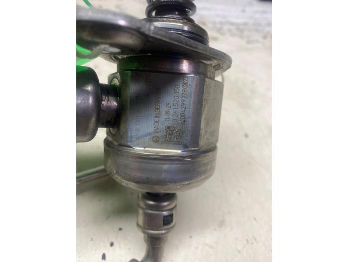 Högtryckspump från en BMW 1 serie (F21) 116i 1.6 16V 2013