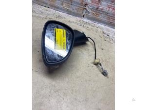 Używane Lusterko zewnetrzne lewe Ford B-Max (JK8) 1.0 EcoBoost 12V 125 Cena € 96,80 Z VAT oferowane przez Autosloperij de Turk