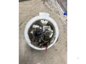 Begagnade Bensinpump BMW 3 serie (F30) 316i 1.6 16V Pris € 54,45 Inklusive moms erbjuds av Autosloperij de Turk