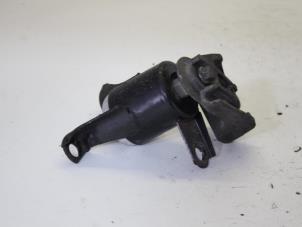 Gebruikte Motorrubber Ford Fiesta 6 (JA8) 1.0 SCI 12V 80 Prijs € 20,00 Margeregeling aangeboden door Gebr Opdam B.V.