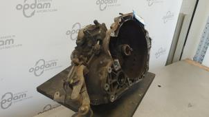 Begagnade Växellåda Opel Zafira (F75) 1.6 16V Pris € 150,00 Marginaltabell erbjuds av Gebr Opdam B.V.