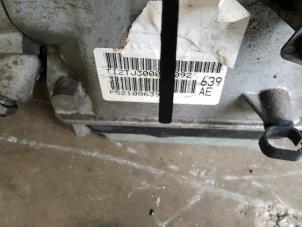 Gebruikte Automaatbak Dodge Nitro 4.0 R/T V6 24V 4x4 Prijs € 850,00 Margeregeling aangeboden door Gebr Opdam B.V.