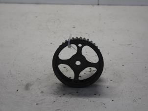 Gebruikte Nokkenas Tandwiel Renault Scénic II (JM) 1.6 16V Prijs op aanvraag aangeboden door Gebr Opdam B.V.