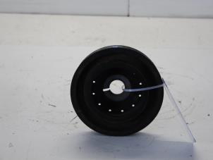 Gebruikte Krukas Poelie Nissan Kubistar (F10) 1.5 dCi 70 Prijs op aanvraag aangeboden door Gebr Opdam B.V.