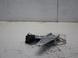 Gebruikte Raammechaniek 4Deurs rechts-achter Toyota C-HR Prijs op aanvraag aangeboden door Gebr Opdam B.V.