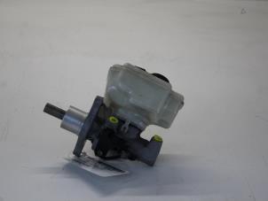 Begagnade Huvudcylinder Volkswagen Golf Plus (5M1/1KP) 1.4 TSI 122 16V Pris på förfrågan erbjuds av Gebr Opdam B.V.