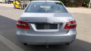 Gebruikte Achterklep Mercedes E (W212) E-350 CGI V6 24V BlueEfficiency Prijs € 150,00 Margeregeling aangeboden door Gebr Opdam B.V.