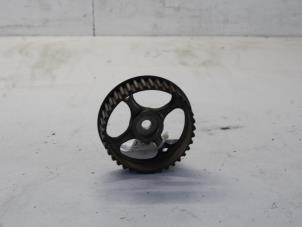 Gebruikte Nokkenas Tandwiel Renault Scénic II (JM) 1.6 16V Prijs op aanvraag aangeboden door Gebr Opdam B.V.