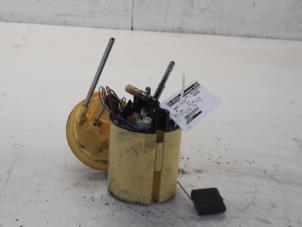 Begagnade Elektrisk bränslepump BMW 1 serie (E87/87N) 123d 16V Pris € 50,00 Marginaltabell erbjuds av Gebr Opdam B.V.