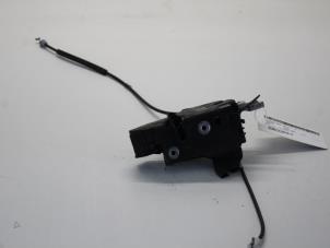 Gebruikte Deurslot Mechaniek 4Deurs links-voor Peugeot 407 Prijs op aanvraag aangeboden door Gebr Opdam B.V.